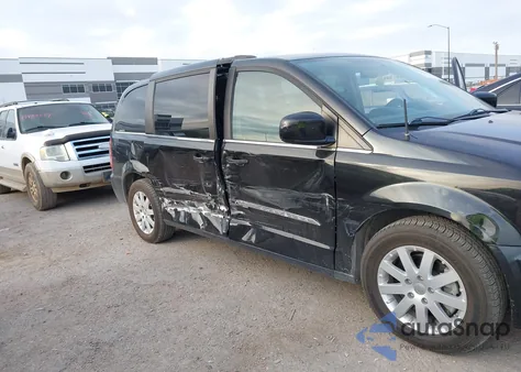 2016 Chrysler Town & Country Touring from USA, damaged, VIN 2C4RC1BG1GR290926